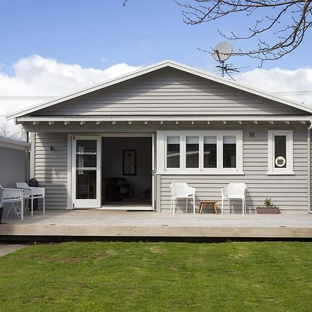 Michelia Figo Cottage New Plymouth Exterior photo